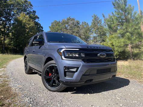 First Drive: The 2022 Ford Expedition Is Surprisingly Convenient