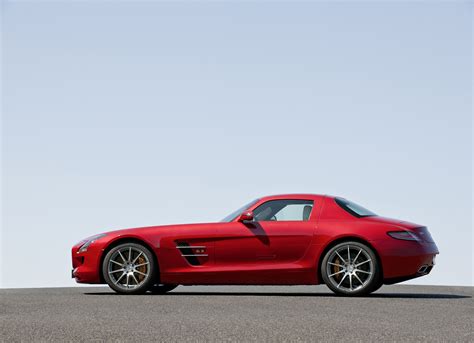 Mercedes Benz SLS AMG