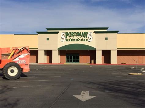 Sportsman’s Warehouse sign is up at the Carson Mall. – Around Carson