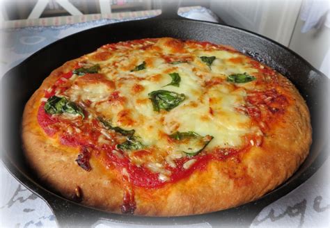 The English Kitchen: Easy Deep Dish Pizza Dough