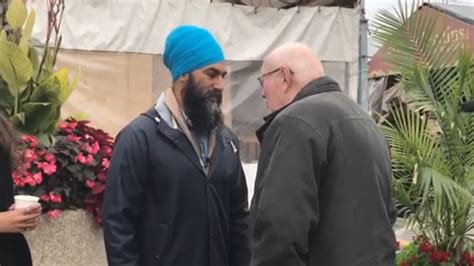 Jagmeet Singh told to ‘cut off’ turban while campaigning in Montreal