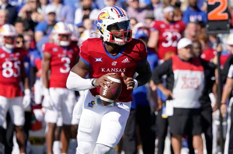 Kansas QB Jalon Daniels leaves with shoulder injury after hit vs. TCU - The Athletic