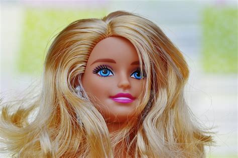 Photo Barbie doll eyes free image download