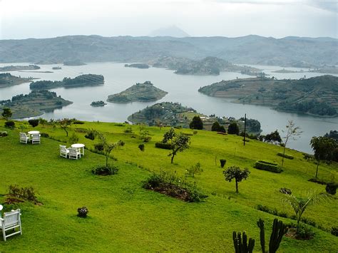 Lake Bunyonyi in Western Uganda is a World's Natural Wonder - Uganda Safaris & Tours | Travel ...