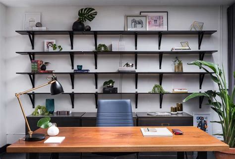 31 Office Wall Art Ideas For An Inspired Workspace | Shutterfly in 2021 | Unique office ...