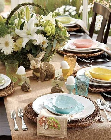 20 Stylish and unique Easter dinner table decorations