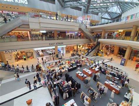 Singapore :Suntec City Shopping Mall Editorial Stock Photo - Image of shops, events: 254227983