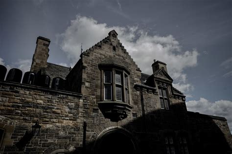 Edinburgh Castle: Scotland's Haunted Castle - Amy's Crypt