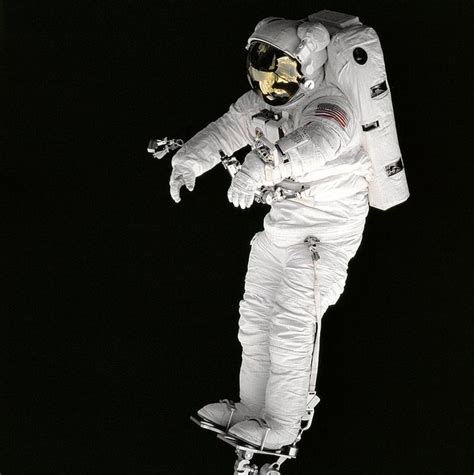 Human spaceflight - Wikipedia | Space nasa, History photos, Space photography