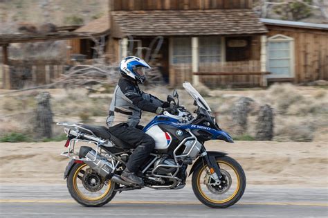 2019 BMW R 1250 GS Adventure Review (16 Fast Facts)