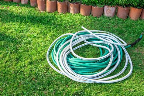 Garden Hose Sizes: Standard Length & Diameter