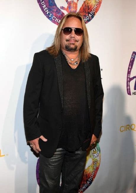 Vince Neil Net Worth, How much the Vince Neil Earns? | High Net Worth Personalities