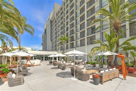 Hilton Irvine/Orange County Airport - Irvine, CA - Wedding Venue