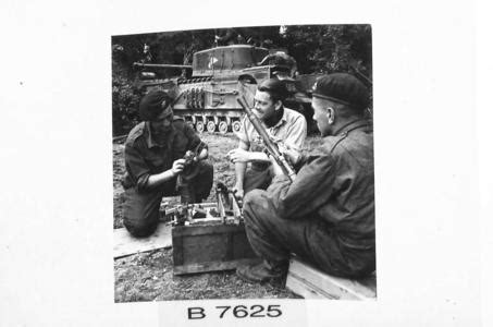 A CHURCHILL CREW PREPARES FOR BATTLE THE LIFE OF A CHURCHILL TANK CREW | Imperial War Museums