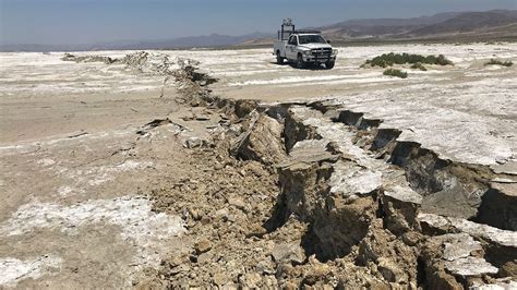 Ridgecrest quakes caused major fault line to move for first time, study shows | fox5sandiego.com