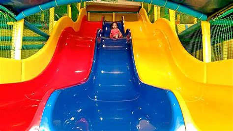 Indoor Playground Fun for Kids - Children's Play Area, Ball Pit & Slide - Donna The Explorer ...