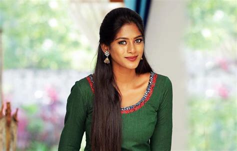 Vinusha Devi (Bharathi Kannamma) Wiki, Biography, Age, Serials - Cinesettai