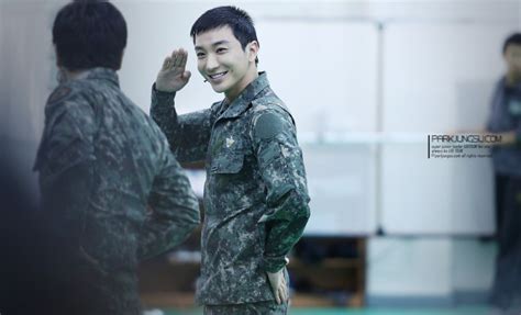 He's Back: Super Junior Leeteuk is Discharged from the Military