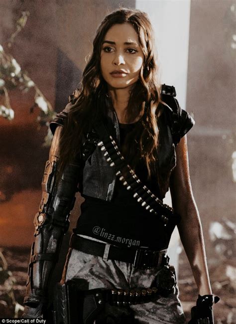 Raven Reyes Lindsey Morgan | The 100 raven, The 100 show, The 100 characters