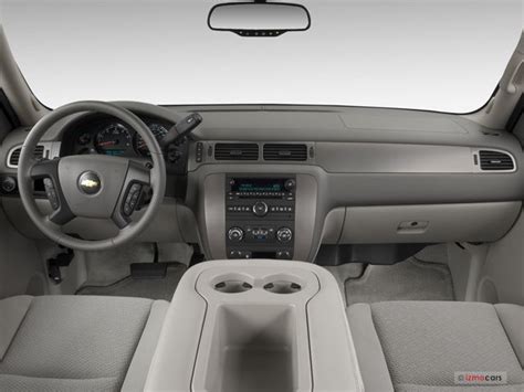 2012 Chevrolet Suburban: 12 Interior Photos | U.S. News