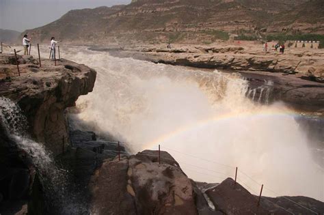 Hukou Waterfall - The Yellow River's Largest Waterfall