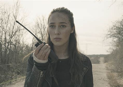 Alicia Clark Character Bio | Played by | Fear the Walking Dead | TWDU