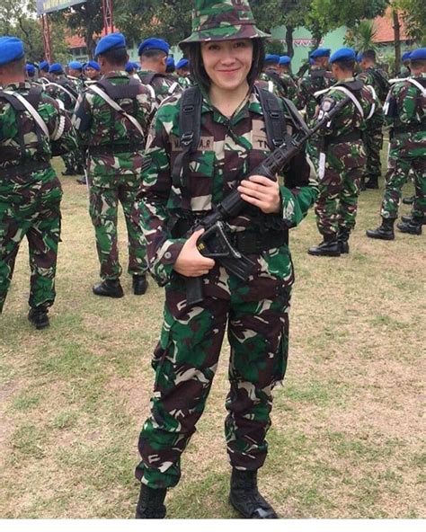 Indonesian🇮🇩 female Army Soldier 🇮🇩 Female Army Soldier, Women's Army ...