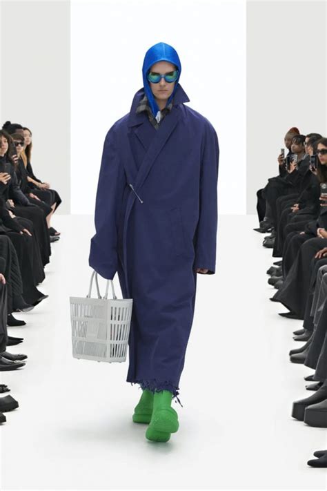 Balenciaga Unveils 'Stiletto Crocs' - Political Fashion By Mona Salama