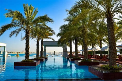 Checking In To The Jumeirah Zabeel Saray in Dubai - Explore Shaw