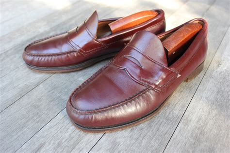 OLD vintage Bass Weejuns Penny Loafers. Cordovan by StyleStash