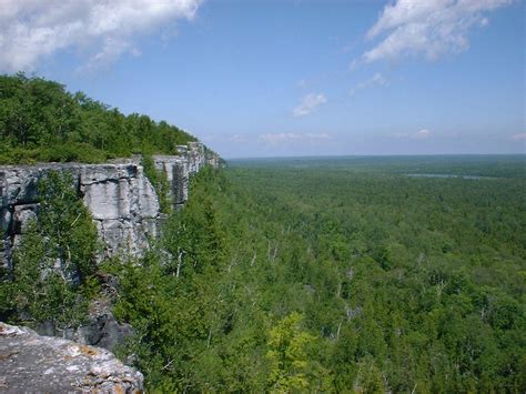 WineGeo: Escarpment and Bench | The Bubbly Professor