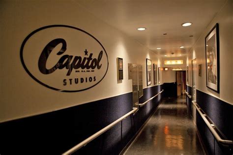 Inside Hollywood's Legendary Capitol Records Building | Capitol records ...