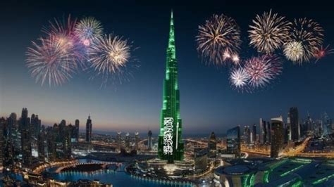 Burj Khalifa Fireworks 2024 Celebrates On New Years Eve 2024