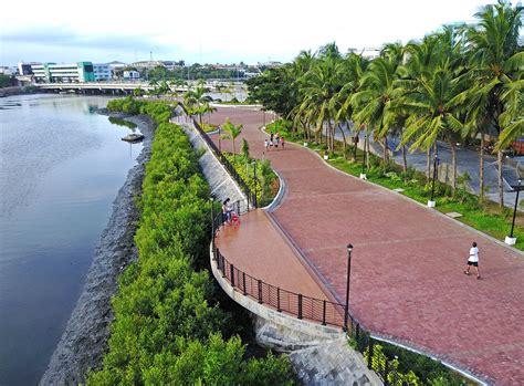 Reopen the Iloilo River Esplanade to bikers?