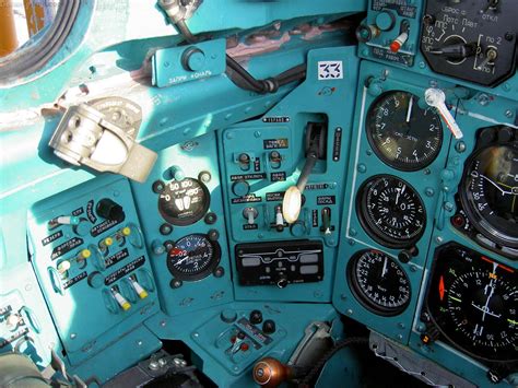 MiG-31 Pilot cockpit | DefenceTalk Forum