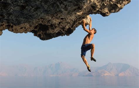 Alex Honnold non è senza paura, accetta semplicemente la morte - Montagna.TV