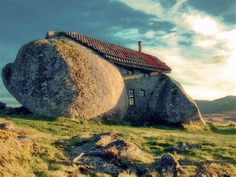 Casa do Penedo, Portugal : r/europe