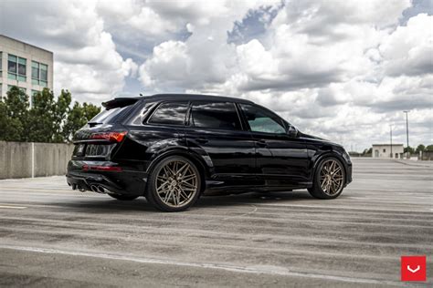 AUDI SQ7 - HYBRID FORGED SERIES: HF-7 - Vossen Wheels