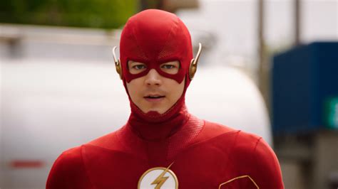 The Flash's New Supersuit For Season 8 Is The 'Final Touch' Straight ...