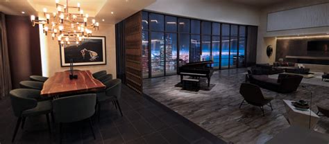 Own art from Christian Grey's apartment in Fifty Shades Darker: The Dining Room - Film and Furniture