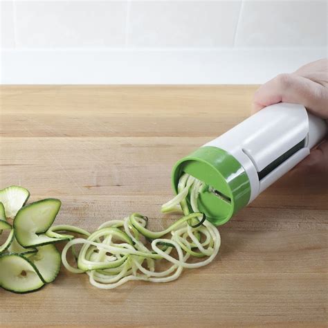 Zyliss Vegetable Spiralizer Review: For Thin Spirals and Slices