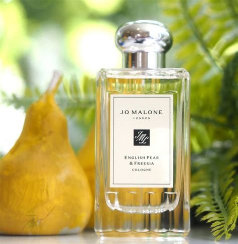 Jo Malone London English Pear & Freesia Cologne - How To Look Younger