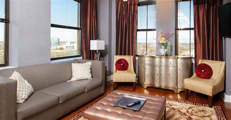 Niagara Falls Hotel Rooms | The Giacomo | Niagara Falls, NY Hotel