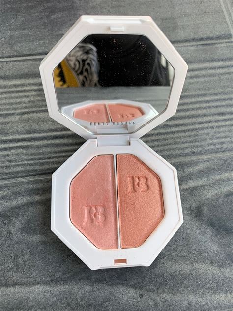 Fenty beauty highlighter (399831071) ᐈ Köp på Tradera