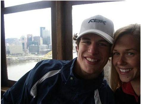 Who is Sidney Crosby's Girlfriend? Know About their Relationship Status