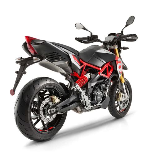 Bigger Is Better, Behold the 2017 Aprilia Dorsoduro 900