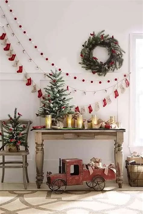 Decorar las paredes en Navidad ¡Que la falta de espacio no sea excusa!