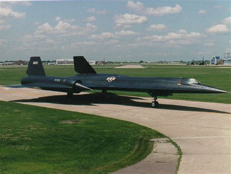 A-12 Oxcart vs SR-71 Blackbird | MiGFlug.com Blog