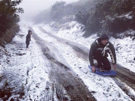 Watch: Historic Storm Turns Hawaii Into A Snowy Paradise