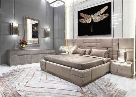 Chambre italienne Meubles et lits de luxe .. #chambrefrançaise | Bedroom interior, Luxurious ...